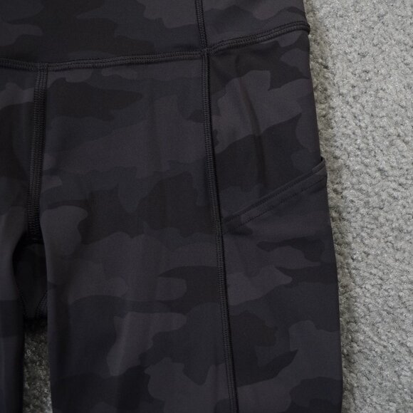 Lululemon Fast and Free Short size 4 *EUC - Picture 8 of 11